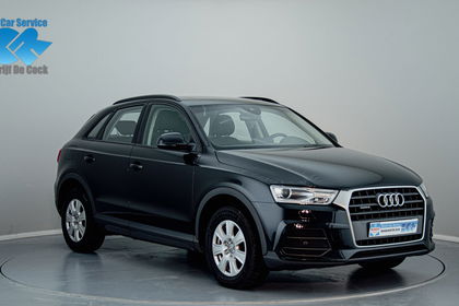 Audi Q3 **VEEL OPTIES!** OPEN DAK/ NAVIGATIESYSTEEM/ **PARKEERSENSOREN!**