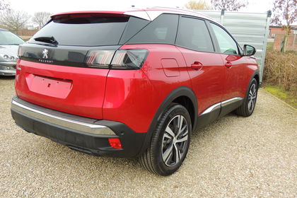 Peugeot 3008 Facelift Allure 1.5 BlueHDi