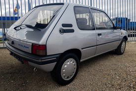 Peugeot 205 Forever