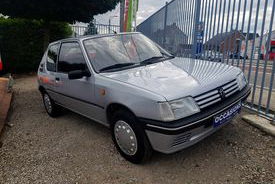 Peugeot 205