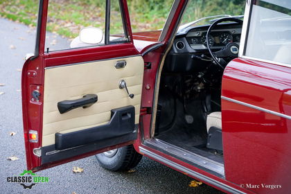 lancia-fulvia-1300-berlina-1972-dark-red-dunkelrot-rouge-fonce-04