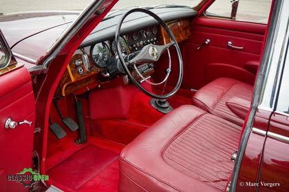 daimler-250-v8-1967-maroon-red-burgundy-leather-05