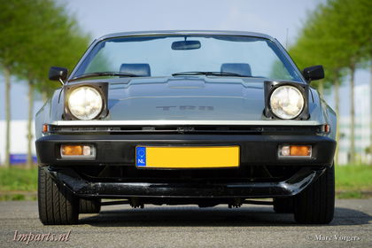 triumph-tr8-1980-pale-green-metallic-01b