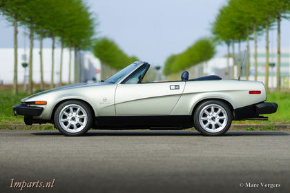 triumph-tr8-1980-pale-green-metallic-02