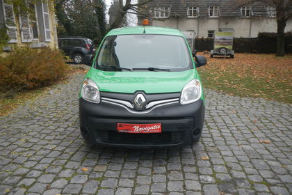 green-renault-kangoo-2