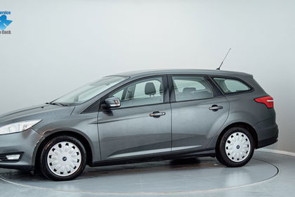 Ford Focus **NAVIGATIESYSTEEM** ZETELVERWARMING!