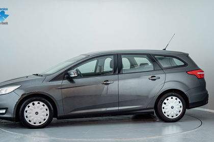 Ford Focus **NAVIGATIESYSTEEM** ZETELVERWARMING!