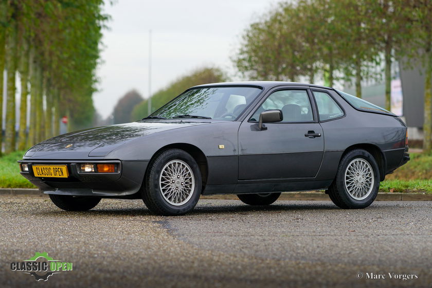 Porsche 924