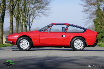 alfa-romeo-junior-1600-zagato-1974-red-rouge-rot-rood-03