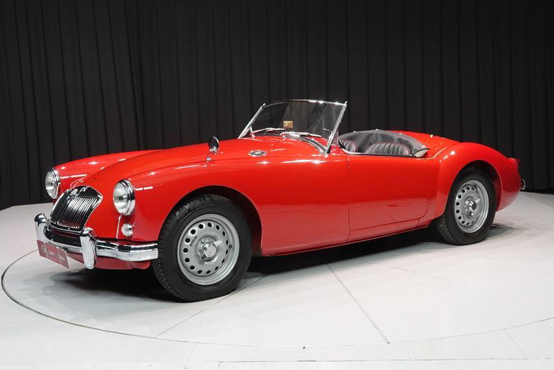 MG MGA