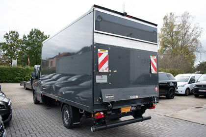 Mercedes Sprinter BOX + LIFT, APPLE/ANDROID, CAMERA, A/C, BT, DAB-RADIO