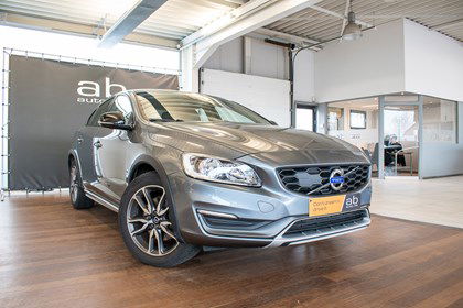 Volvo S60 D4 XC CROSSCOUNTRY *SUMMUM*, AUTOM, NAVI, BT, PDC, CITY SAFETY, A/C