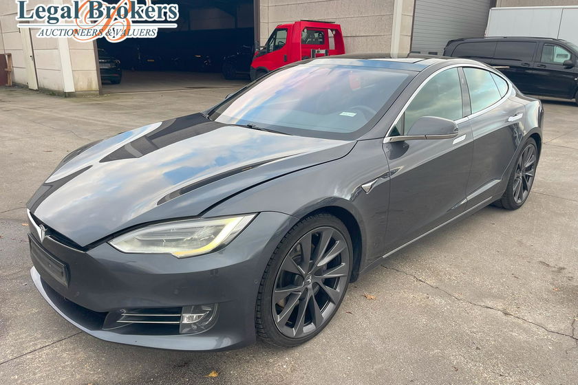 Tesla Model S 75 kWh Dual Motor