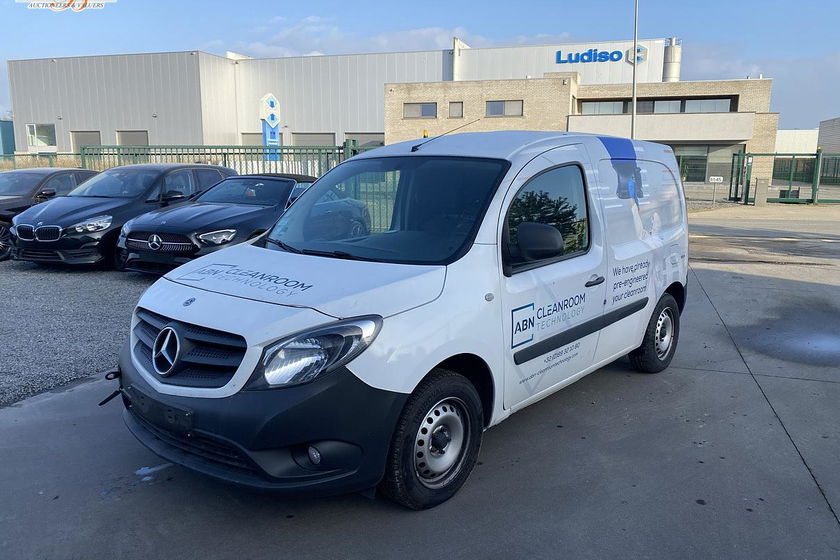 Mercedes Citan 109