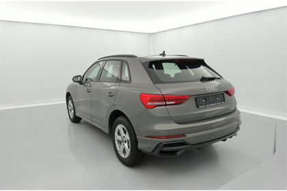 Audi Q3 45TFSIe S line 110kW(150cv) STRONIC * APP CONNECT * DASHBORD *