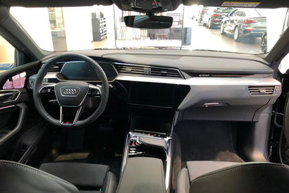 Audi E-tron Sportback Audi e-tron Sportback S line 55 quattro 300,00 kW