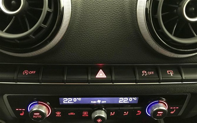 Audi A3 Sportback ATTRACTION 1.4TFSI 92kW (125ch) 6V * SIEGES CHAUFF * GPS * BLUETOOTH *