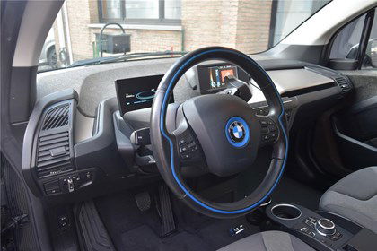 BMW i3 S 94 Ah - NAVI / PDC+CAMERA / PANO - OPENDAK