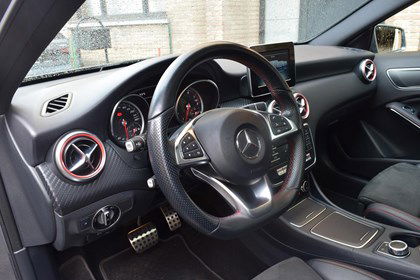 Mercedes A 200 1.6i AMG - NAVI / LED / PDC+CAMERA / PANO OPENDAK