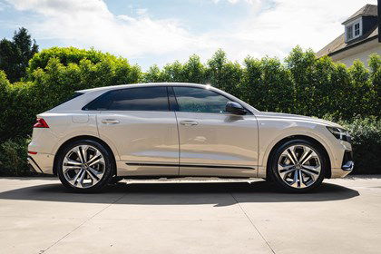 Audi Q8 55 TFSI QUATTROS-Line Vikunja Beige!