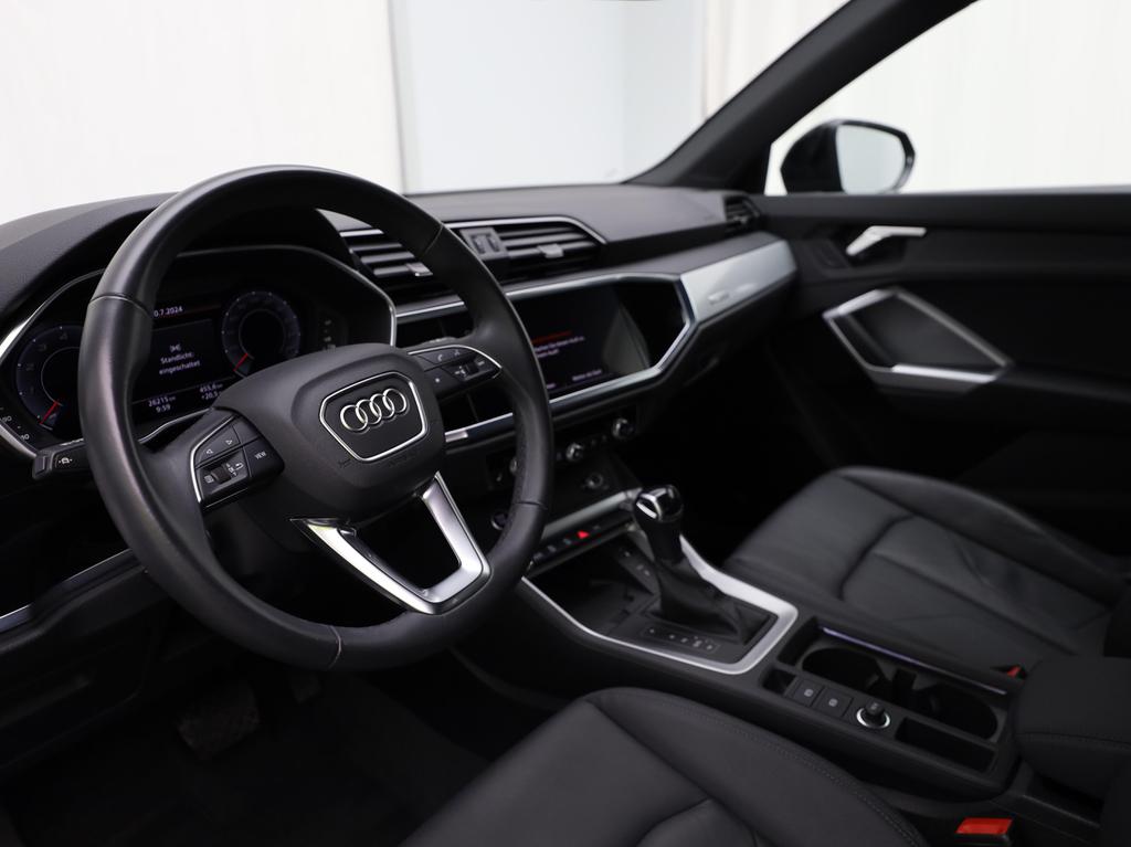 Audi Q3 35 TFSI Business Edition Advanced S tronic / Crusie Controil / Navi / Aplle Carplay / Camera