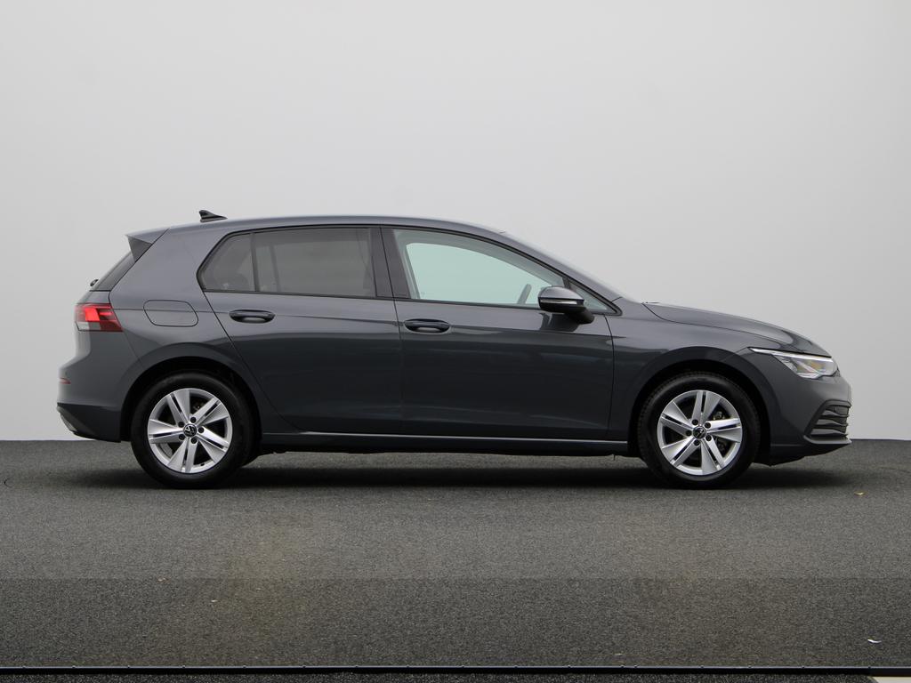 Volkswagen Golf VIII 1.0 TSI 110 PK DSG AUTOMAAT