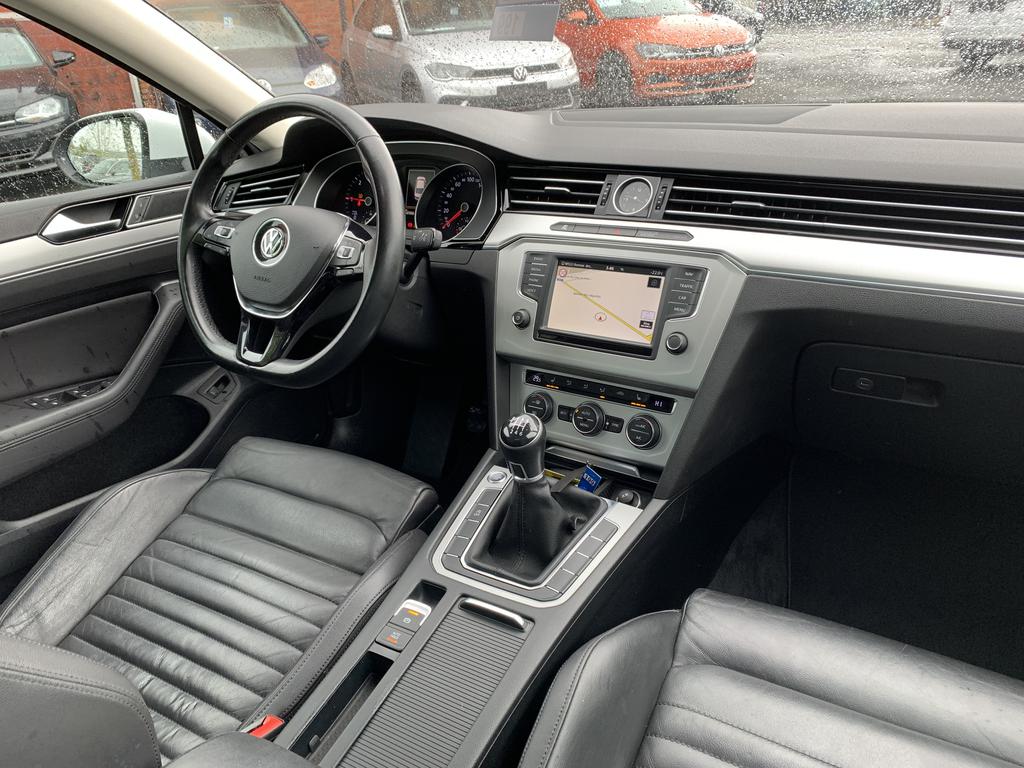 Volkswagen Passat Comfortline 1.6TDI 88kW(120cv) 6v