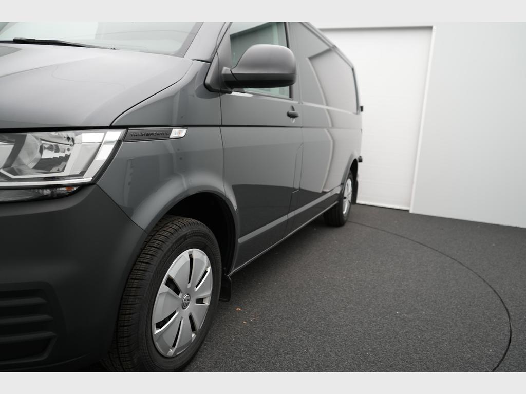 Volkswagen Transporter T6.1 1000 Fou Lwb Transporter 2.0 TDi SCR BMT DSG (EU6d)