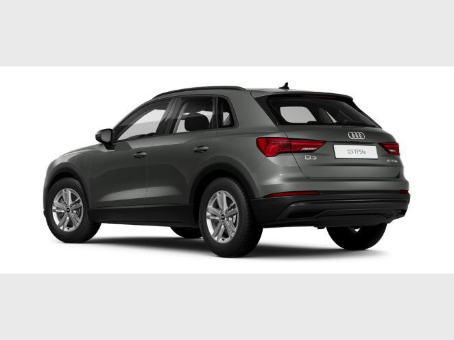 Audi Q3 45 TFSIe PHEV Attraction S tron.(180 kW)