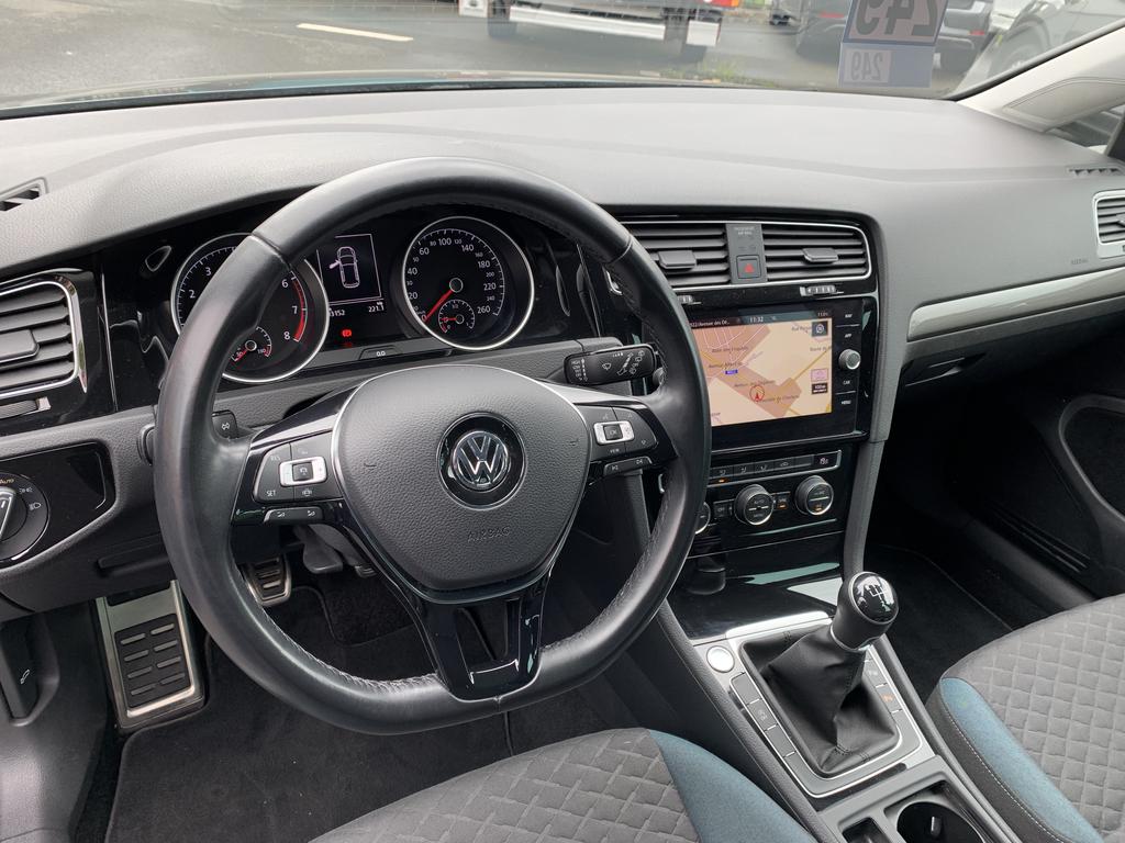 Volkswagen Golf Mark 7 (2013) Comfortline 1.0TSI 85kW(115cv) 6v