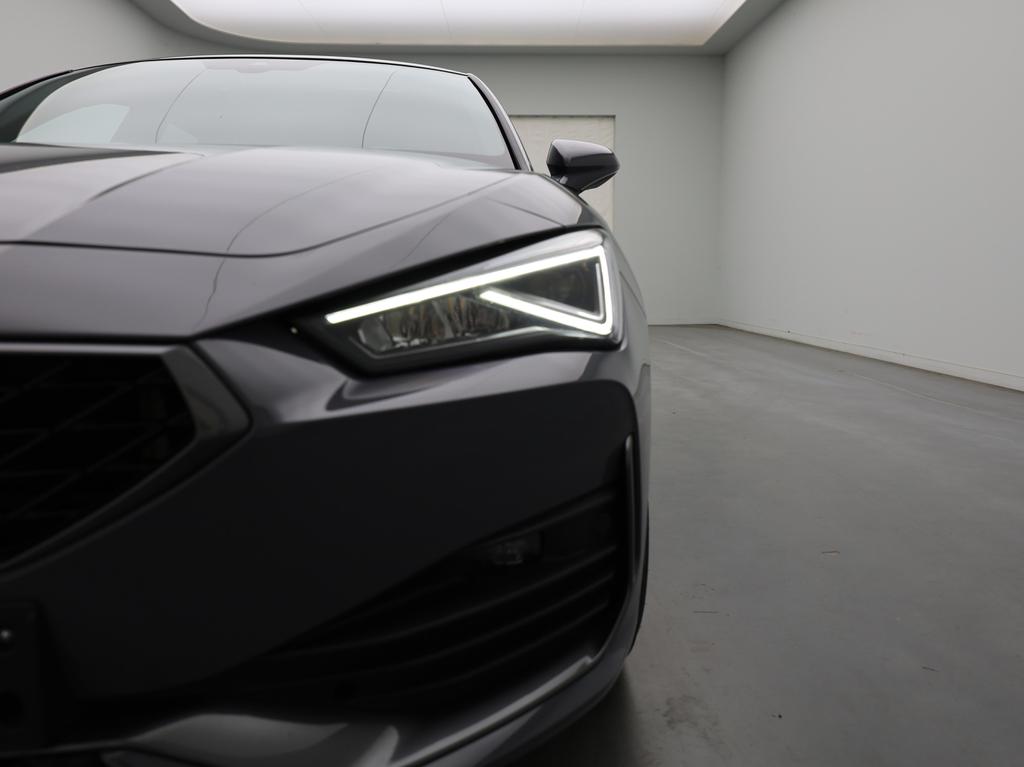 Cupra Leon VZ 1.4 e-HYBRID PHEV 245 PK DSG-6 / Open Dak / Adaptative Cruise Control / Apple Carplay