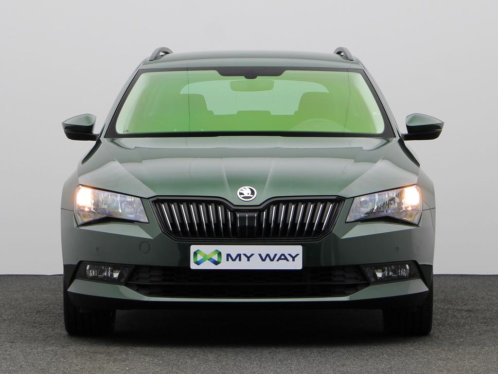 Skoda Superb Combi AMBITION 1.6 TDI 120 PK DSG AUTOMAAT