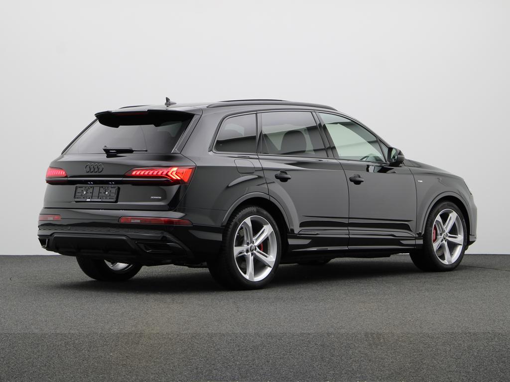 Audi Q7 S-line 55 TFSIe quattro 381 pk tiptronic