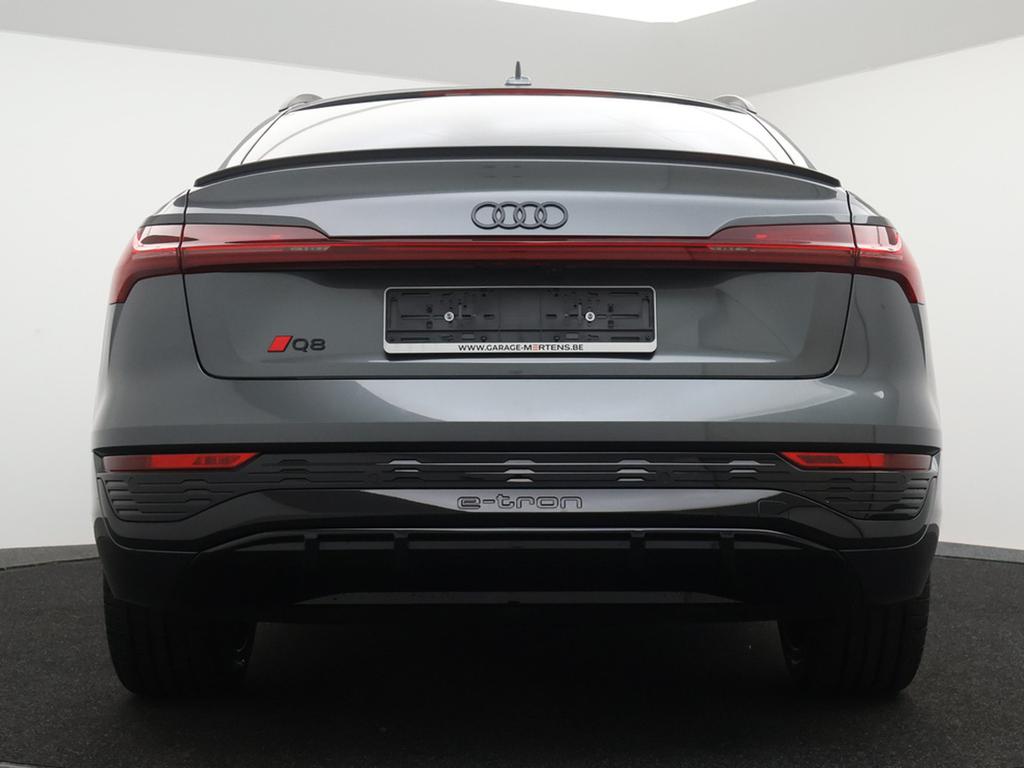 Audi Q8 e-tron Sportback Audi Q8 Sportback S line 55 e-tron quattro 300 kW  / Demo