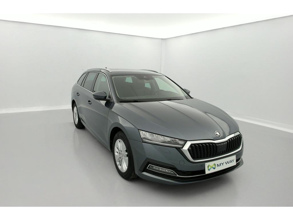 Skoda Octavia Combi Ambition 2.0TDI 85kW (115ch) 6V * GPS * CAPT AV+AR * SIEGES CHAUFF *