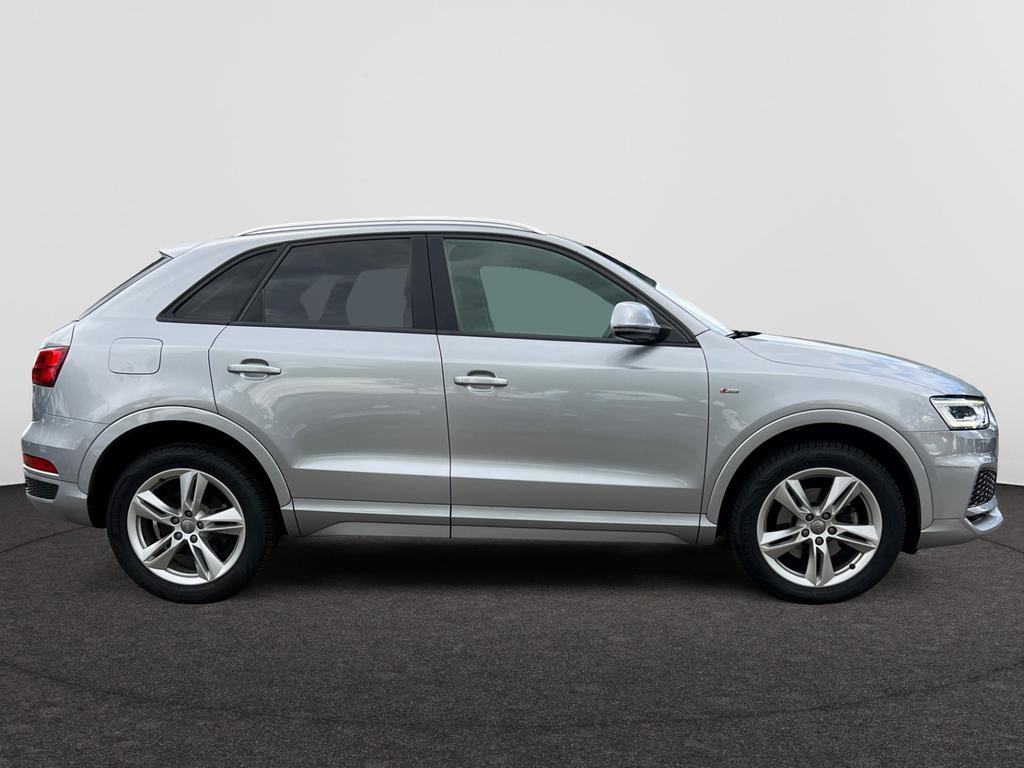 Audi Q3 2.0 TFSI quattro 132(180) kW(PS)S tronic Zeer proper onderhouden 1 ste eigenaar!