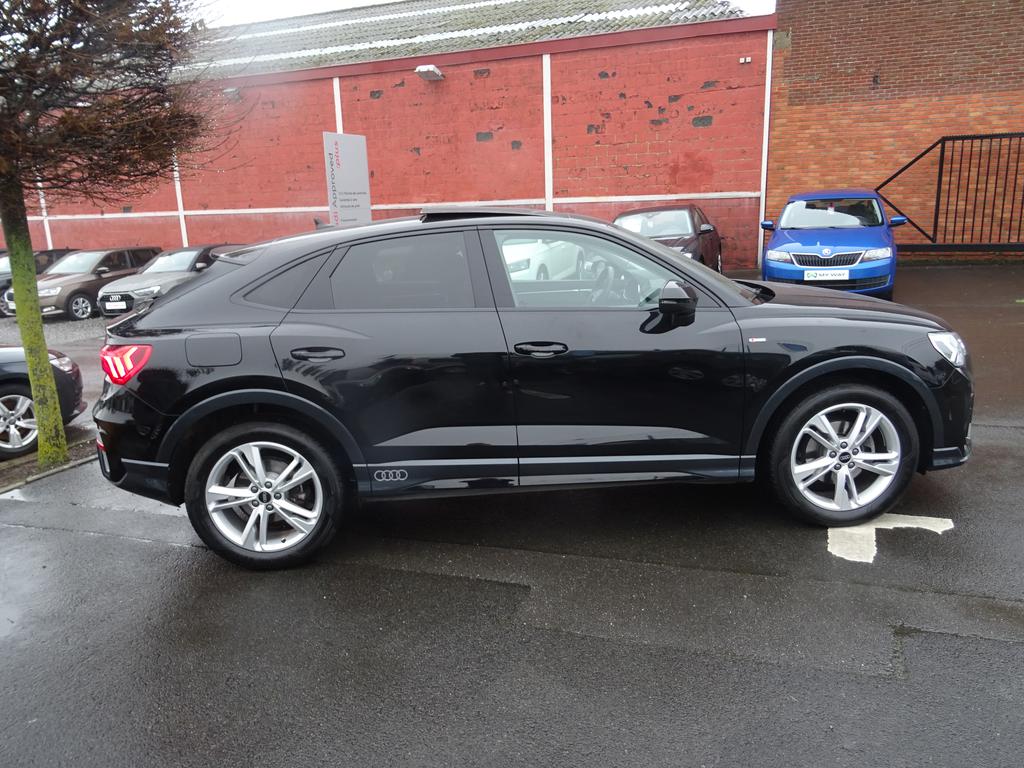 Audi Q3 Sportback Audi Q3 Sportback S line 35 TFSI 110(150) kW(PS) S tronic