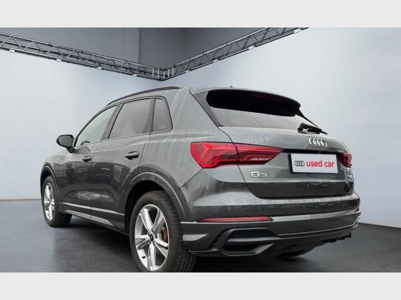 Audi Q3 S-Line-Cuir-Navigation-CarPlay-+++