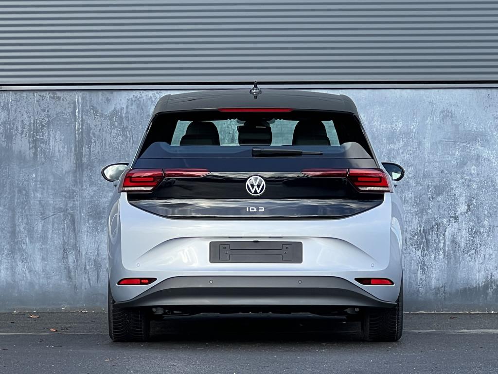 Volkswagen ID.3 Pro 107 kW (145 PS) 58 kWh         1-Gang-Automatik