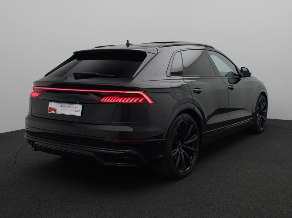 Audi Q8 S-Line 60 TFSI-e quattro 462 PK Tiptronic / Open Dak / Leder / Camera