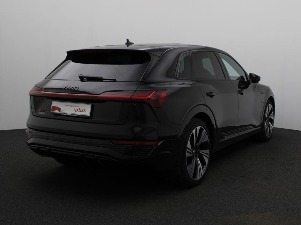 Audi Q8 e-tron Audi Q8  S line 55 e-tron quattro 300,00 kW