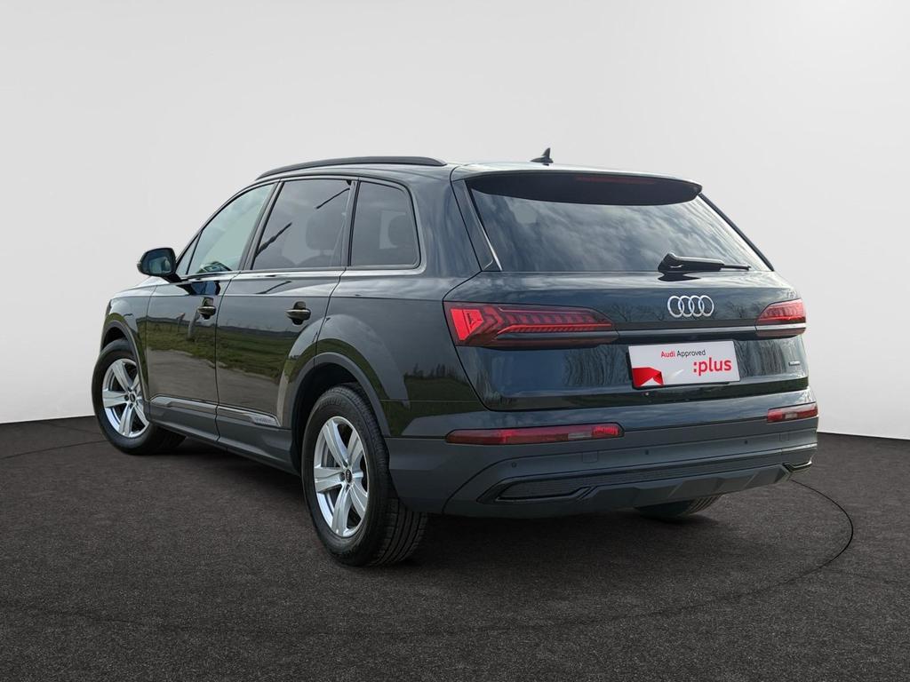 Audi Q7 Audi Q7  Attraction 45 TDI quattro 170(231) kW(pk) tiptronic / 7 PL / LWB / 4-zone airco / HEAD-UP DISPL.