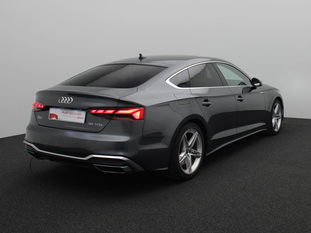 Audi A5 Sportback S-Line 35 TFSI 150pk S-Tronic Automaat / GPS / Car Play / Leder / Camera / Cruise Control / Verwarmbare Voorstoelen