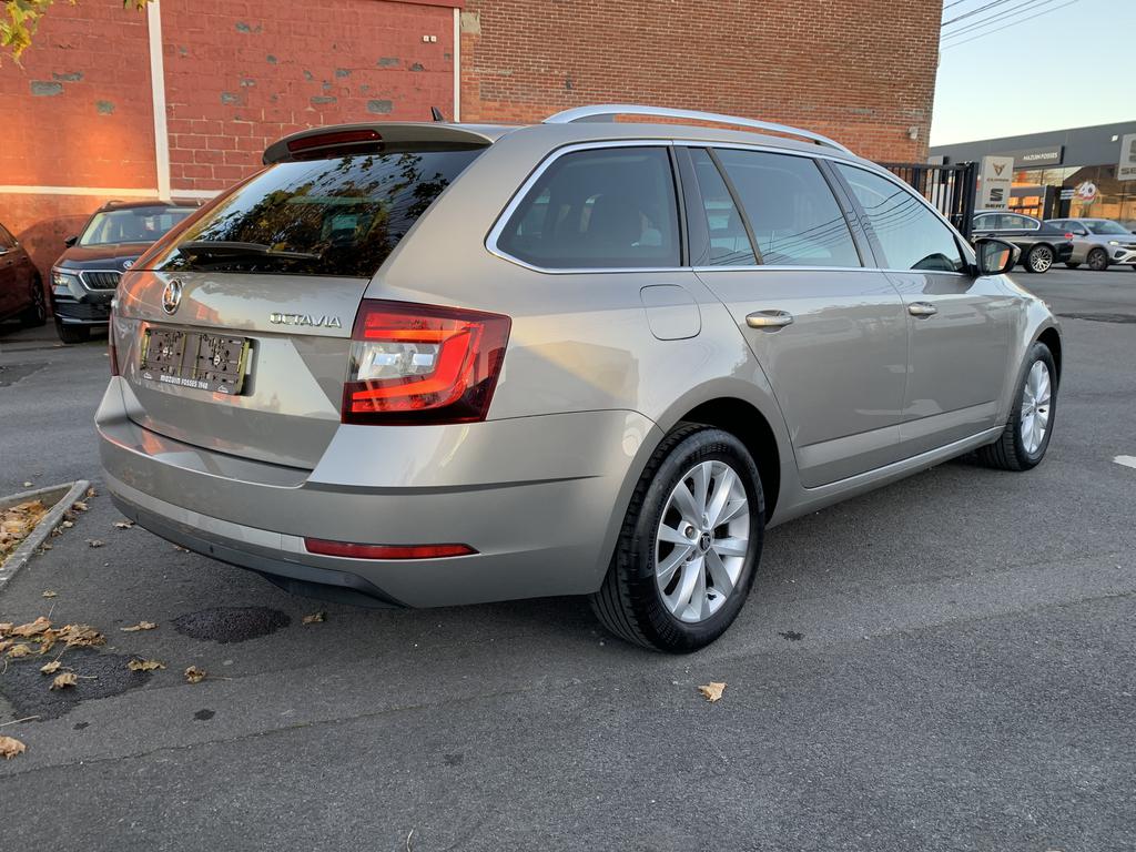 Skoda Octavia Combi Ambition 1.6TDI 85kW(115cv) 5v