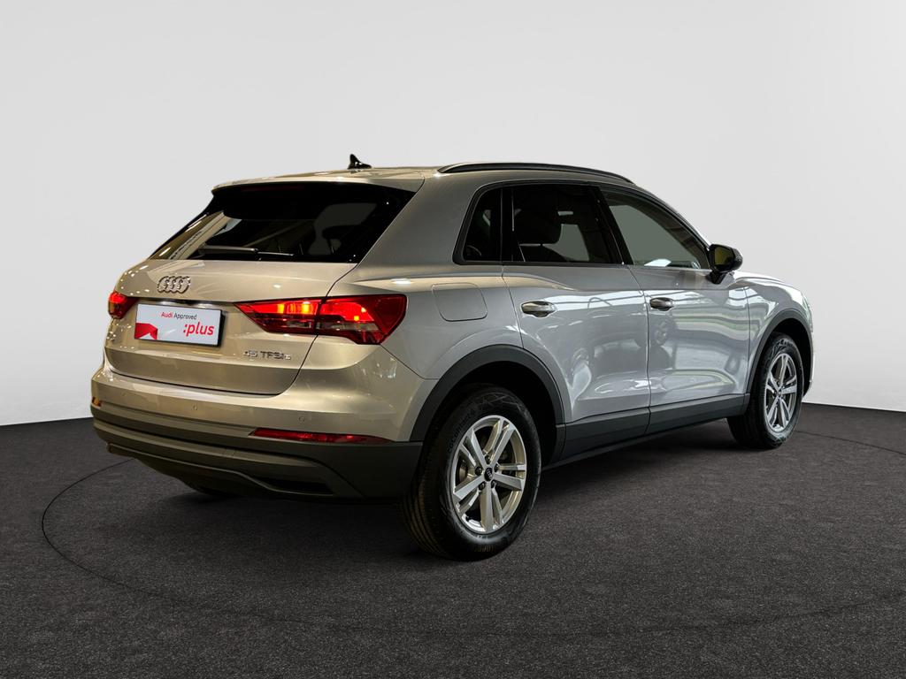 Audi Q3 45 TFSIe 245pk S-Tronic / GPS / App Connect / Adaptive Cruise Control / Park Assist / Camera