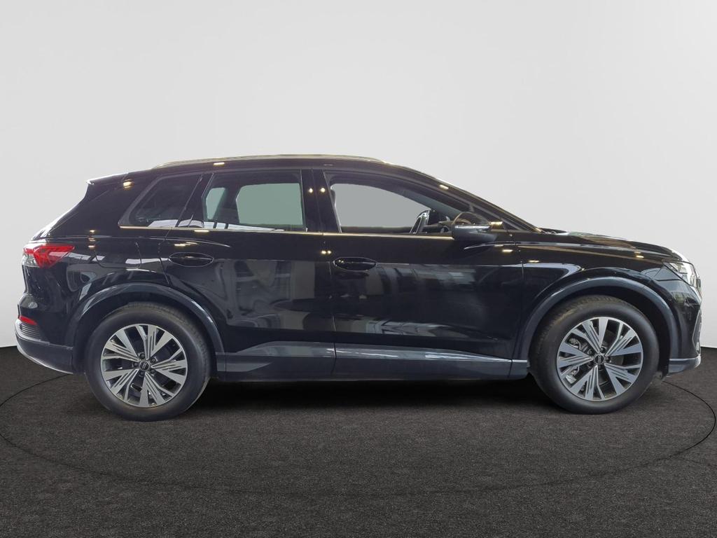 Audi Q4 e-tron 45 CORPORATE 210 kW