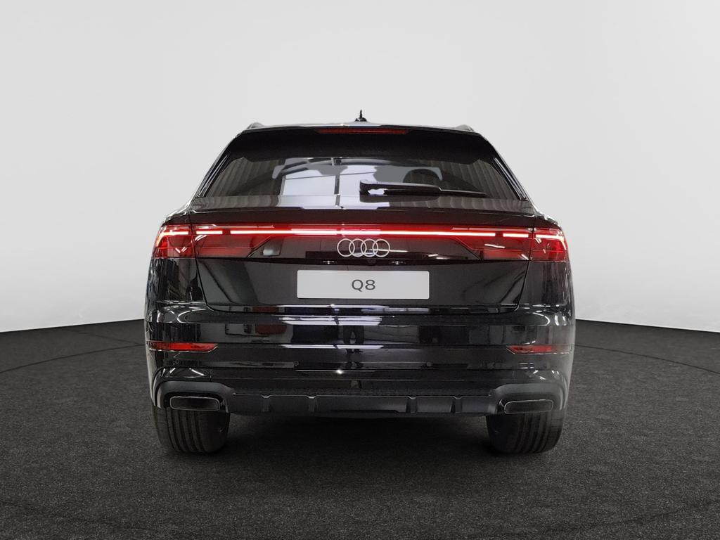 Audi Q8 SUV Audi Q8 SUV 60 TFSI e quattro 360(490) kW(pk) tiptronic