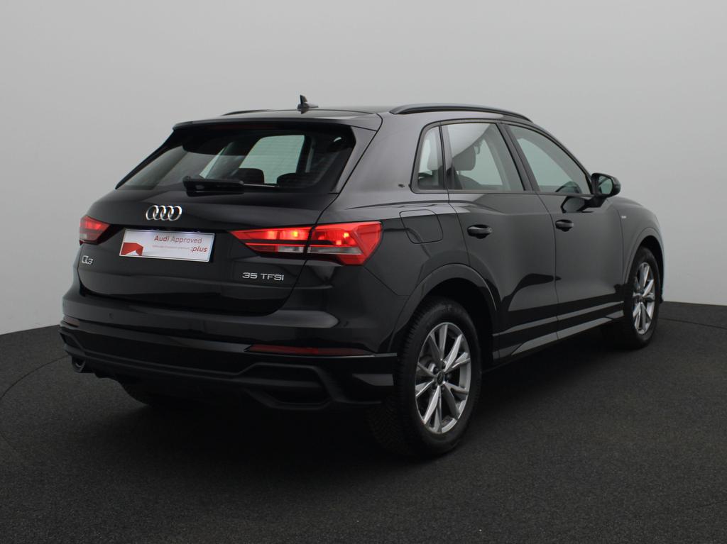 Audi Q3 S-Line 35 TFSI 150 PK S-tronic / ACC / Camera / Apple Carplay