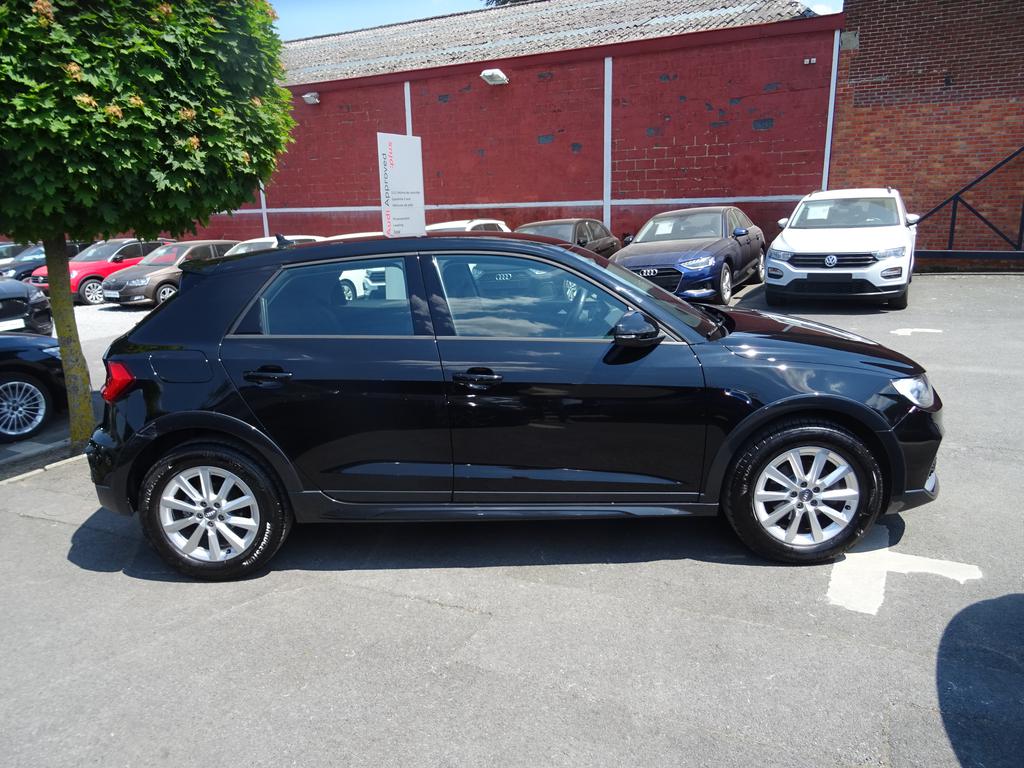 Audi A1 CITYCARVER Audi A1 citycarver  30 TFSI  85(116) kW(ch) 6 vitesses