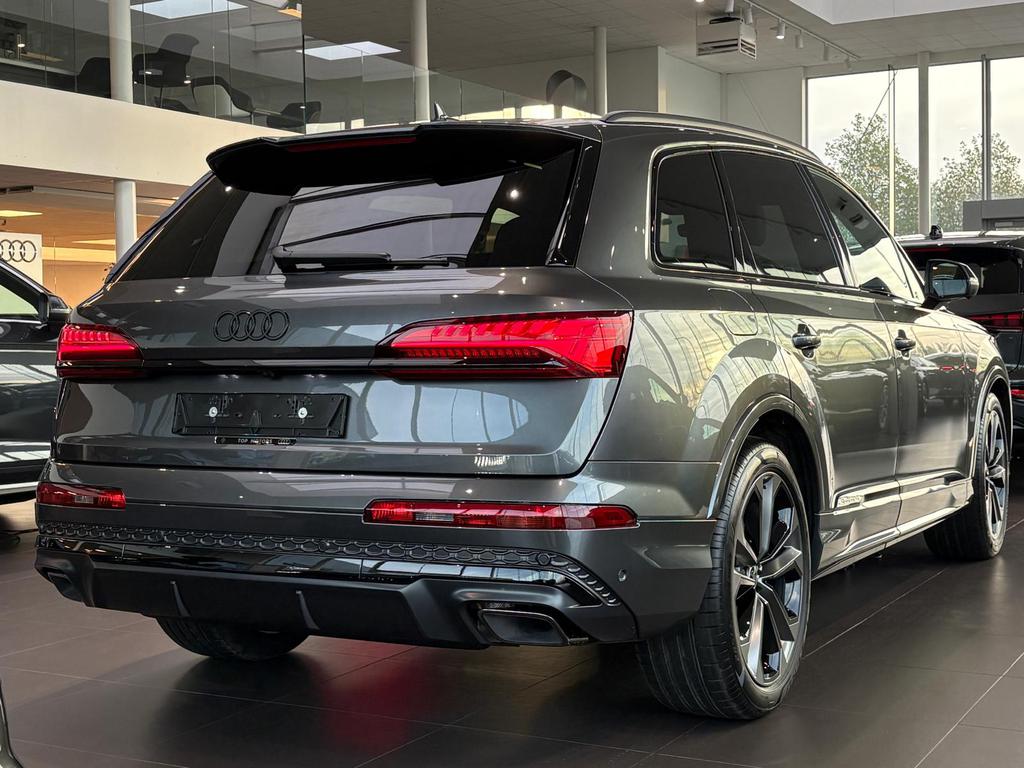 Audi Q7 55 TFSI e Quattro PHEV S line Tiptronic (290 kW)